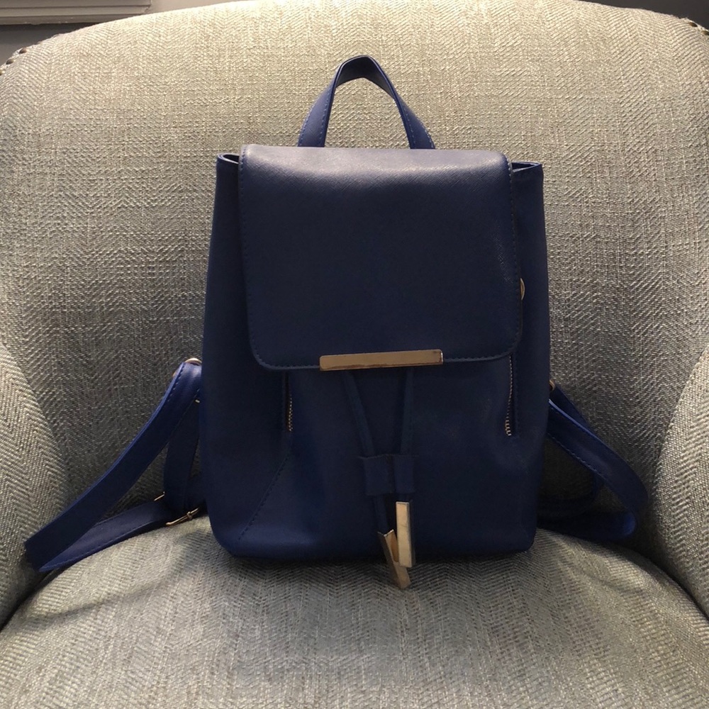 Blue bucket backpack